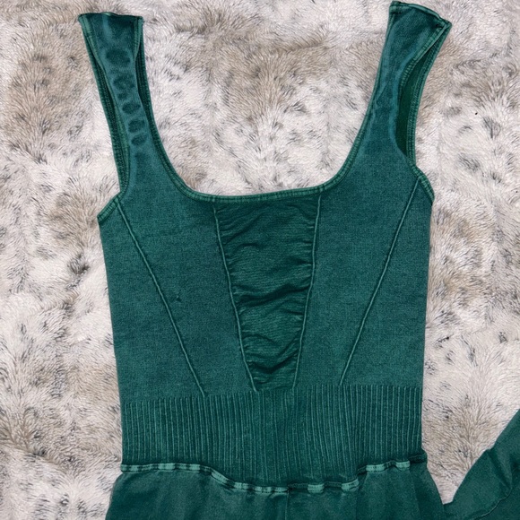 🆕 NWOT Free People Movement | Good Karma Flared Onesie | Ivy Green - Picture 14 of 15